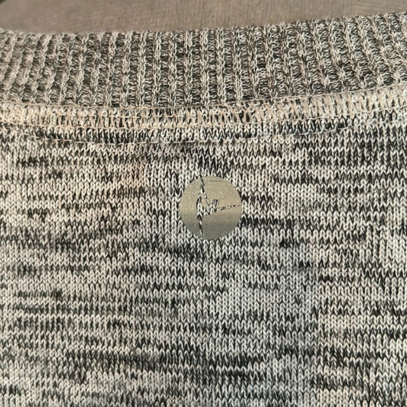 90 Degree - Size Large - Grey Shirt with Zippers on bottom sides Excellent Cond! - Picture 7 of 8